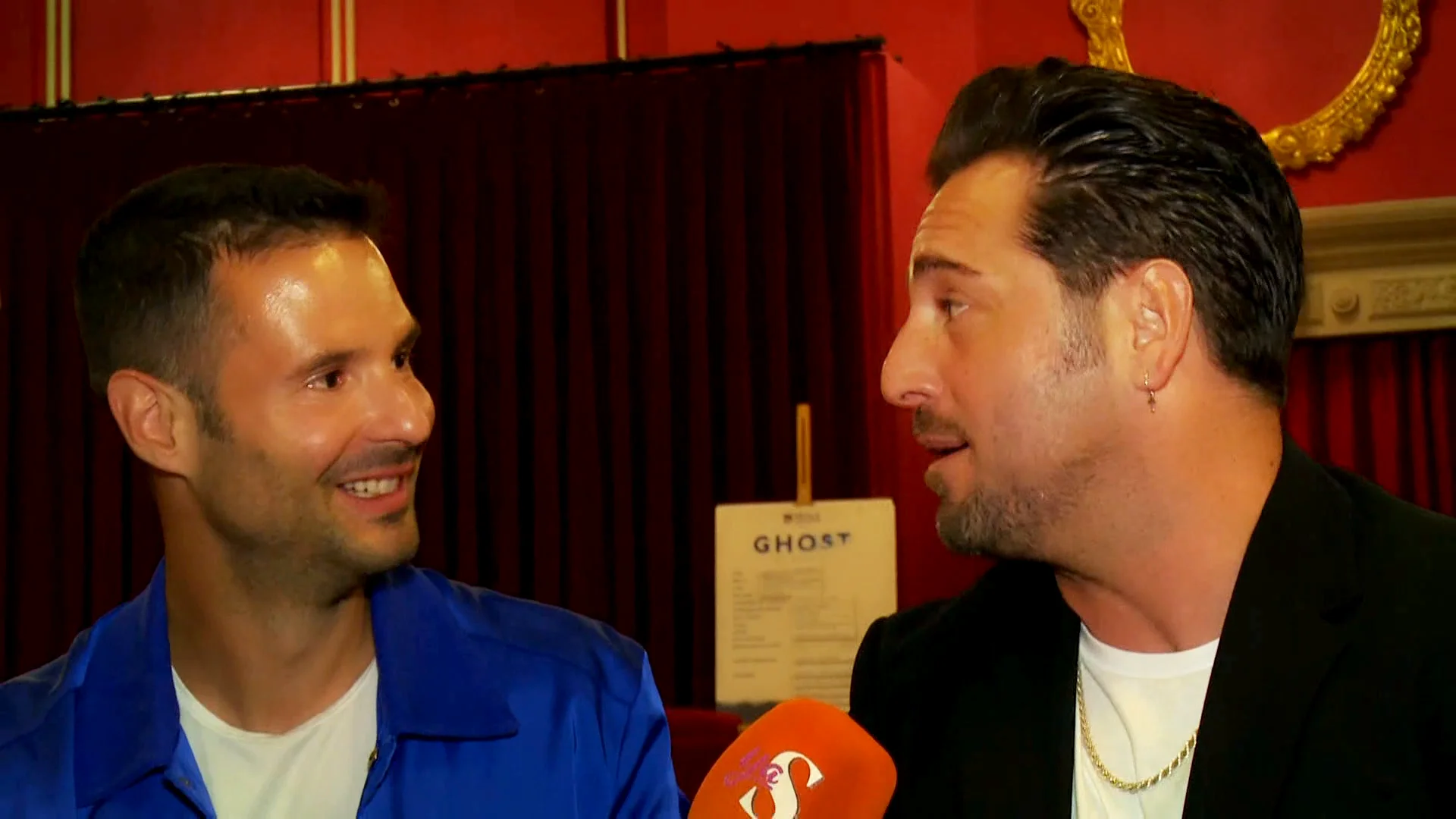 David Bustamante, arropado por los suyos tras dos años en el teatro: "Sin ella, nada de esto sería posible"