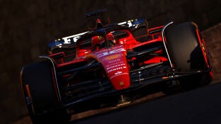 Charles Leclerc, con su Ferrari en Bak&uacute;