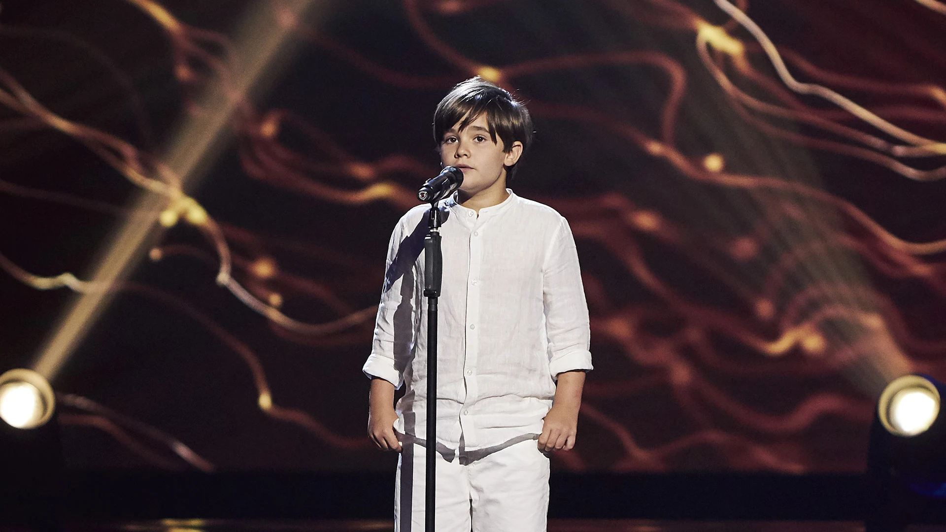 La bonita versi&oacute;n de Felipe Llad&oacute; al versionar un tema de &lsquo;Los chicos del coro&rsquo; 