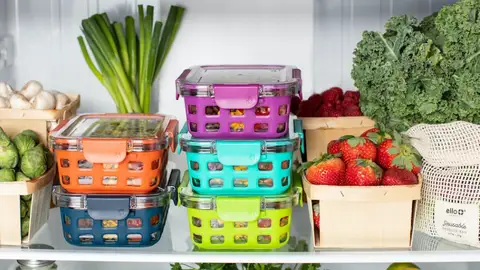 El interior de una nevera El interior de una nevera