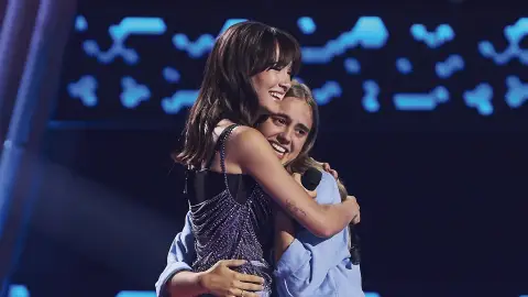 ¡Momento mágico! Aitana canta con una fan ‘Arde’ en las Audiciones a ciegas 