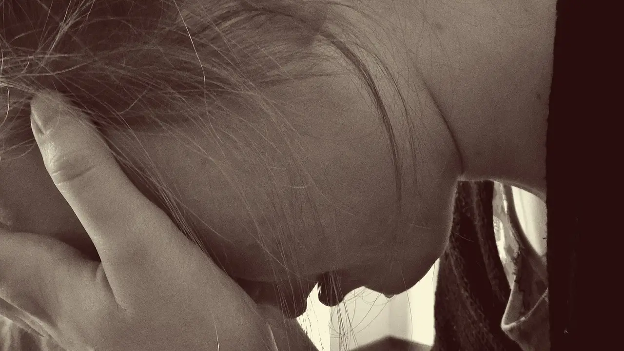 El bullying lleva al suicidio a una joven en Gijón El bullying lleva al suicidio a una joven en Gijón
