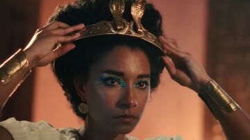 Adele James en 'La reina Cleopatra