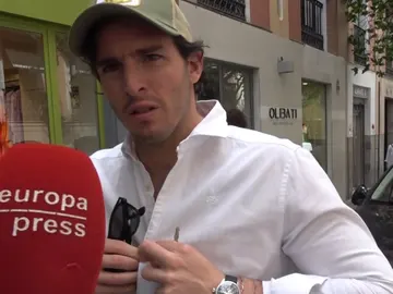 Íñigo Onieva respondiendo en la calle Íñigo Onieva respondiendo en la calle
