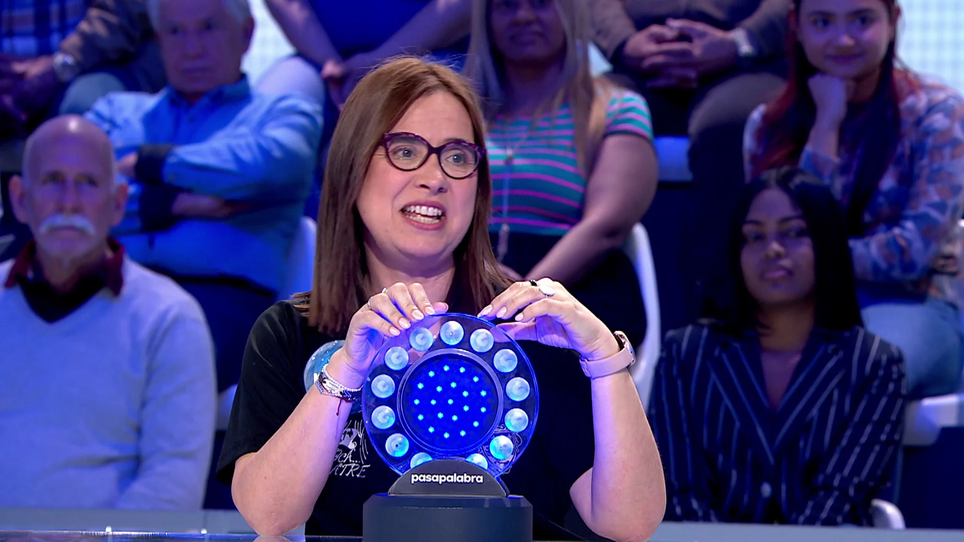Marta se tira a la piscina cantando ‘Dama, dama’ en ‘La pista’: “¡Bravo!” Marta se tira a la piscina cantando ‘Dama, dama’ en ‘La pista’: “¡Bravo!”
