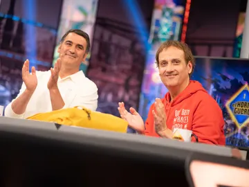 Albert Espinosa, un 'Jedi' gracias a su pierna: así acabó en un calabozo de Nueva York Albert Espinosa, un 'Jedi' gracias a su pierna: así acabó en un calabozo de Nueva York