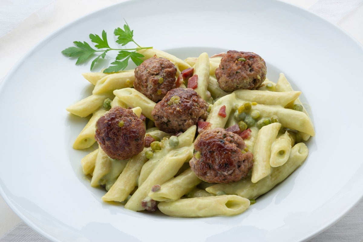 Macarrones con albóndigas y salsa de guisantes, de Arguiñano: &amp;quot;Fino ...