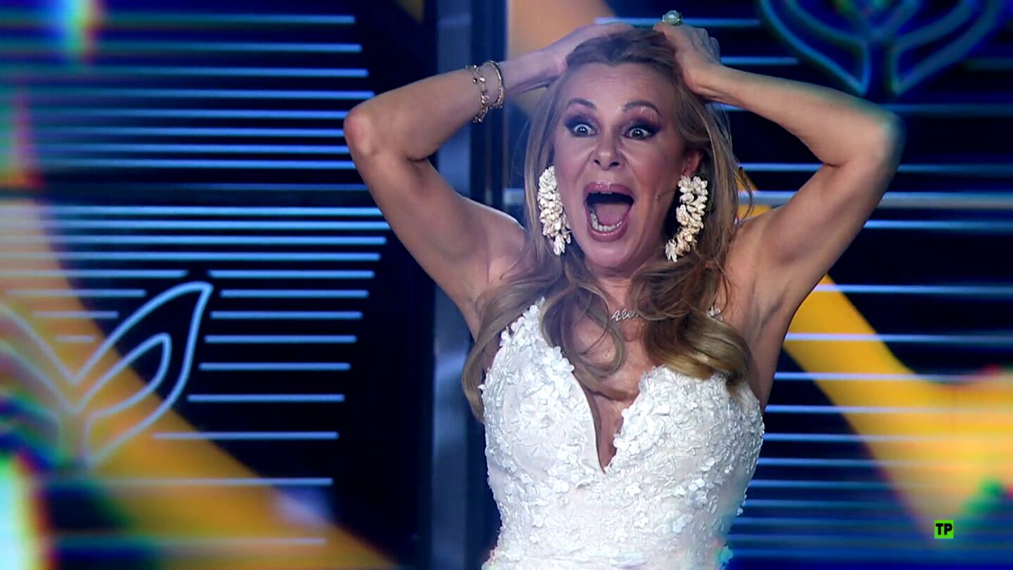 Las primeras imágenes de Ana Obregón y Mónica Naranjo como investigadoras de 'Mask Singer'