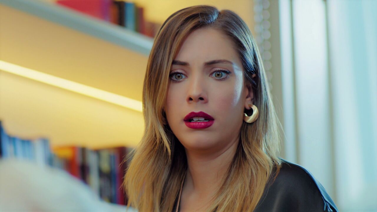 Eda Ece anuncia su compromiso mientras que Yildiz ve peligrar su ...