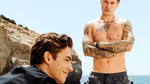 Hero Fiennes-Tiffin y Benjamin Mascolo en 'After: Aquí acaba todo' Hero Fiennes-Tiffin y Benjamin Mascolo en 'After: Aquí acaba todo'