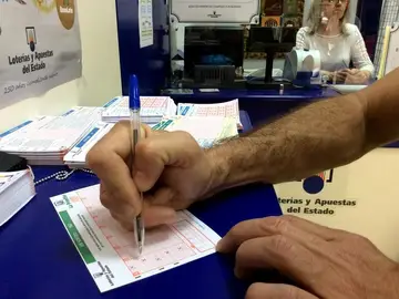 Más de 14 millones de euros se lleva un sevillano con el sorteo de 'La Primitiva' Más de 14 millones de euros se lleva un sevillano con el sorteo de 'La Primitiva'
