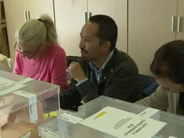 ¿Te ha tocado ir a la mesa electoral? Estos son los casos en los que te podrás librarte ¿Te ha tocado ir a la mesa electoral? Estos son los casos en los que te podrás librarte