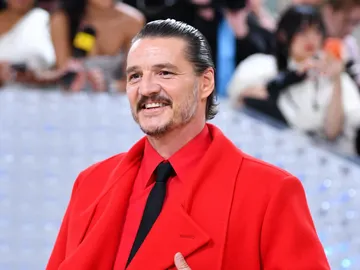 Pedro Pascal en la MET Gala Pedro Pascal en la MET Gala