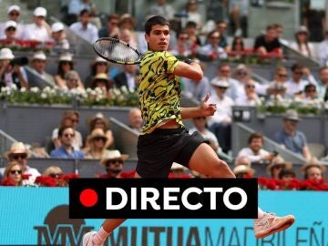 Carlos Alcaraz golpea una derecha en la presente edición del Mutua Madrid Open