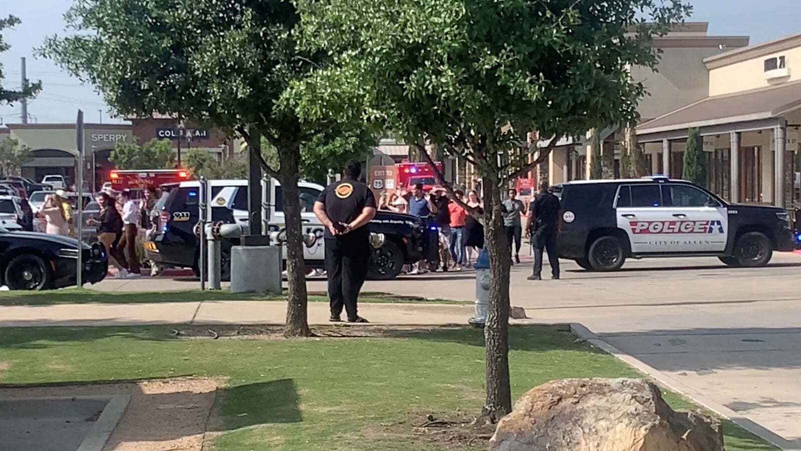 Mueren nueve personas en un tiroteo en un centro comercial de Texas, Estados Unidos