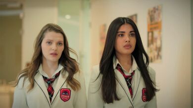 En el último capítulo de ‘Hermanos’: ¡Emir manipula a Süsen y sus amigas a su antojo!
