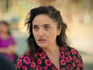 Seng&uuml;l le pide explicaciones a G&ouml;n&uuml;l tras descubrir su pa&ntilde;uelo en su cama: "Desvergonzada" 