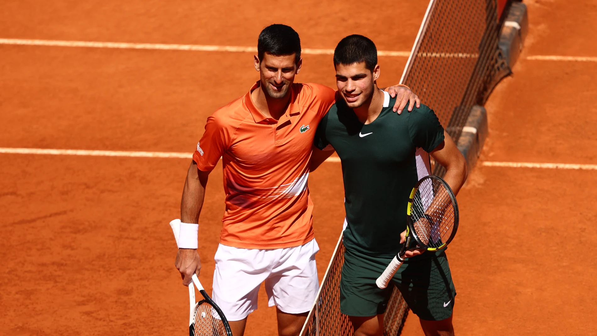 Djokovic y Alcaraz en su enfrentamiento en Madrid en 2022