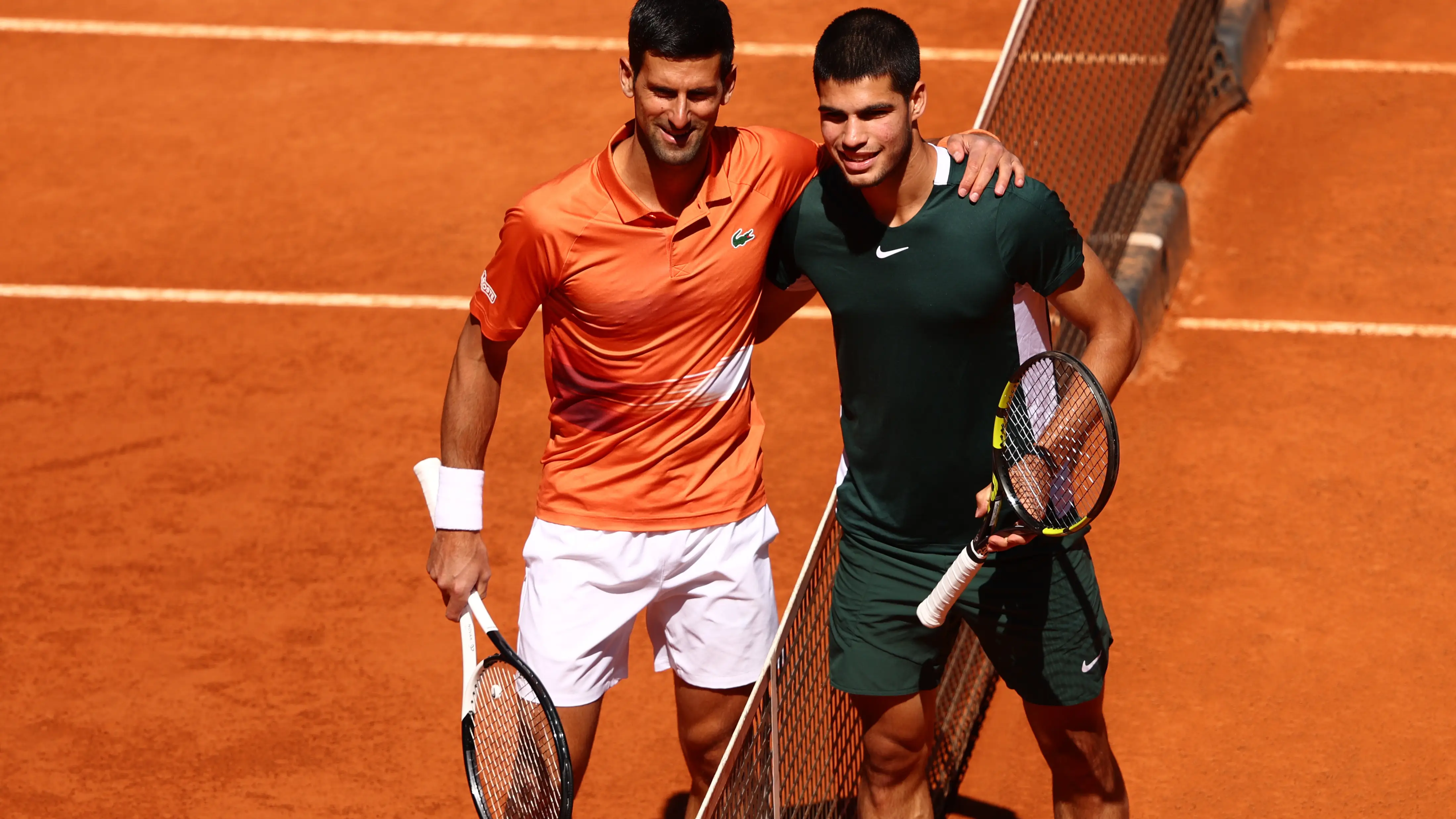Djokovic y Alcaraz en su enfrentamiento en Madrid en 2022 Djokovic y Alcaraz en su enfrentamiento en Madrid en 2022