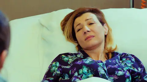 Zerrin se disculpa con Zeynep: “Me avergüenzo de lo que te hice” Zerrin se disculpa con Zeynep: “Me avergüenzo de lo que te hice”