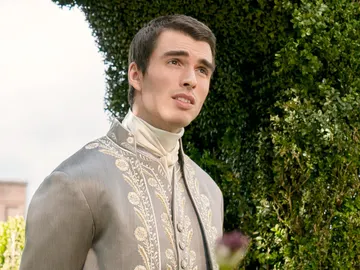 Corey Mylchreest como el rey george en 'Queen Charlotte: una historia de Bridgerton' Corey Mylchreest como el rey george en 'Queen Charlotte: una historia de Bridgerton'