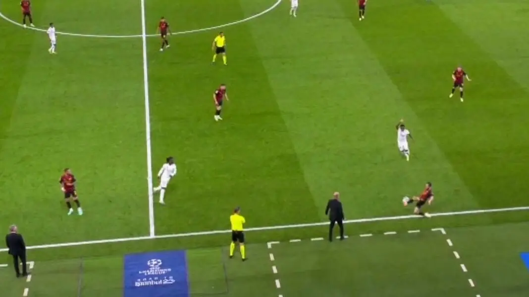 La jugada de la discordia en el Manchester City-Real Madrid La jugada de la discordia en el Manchester City-Real Madrid