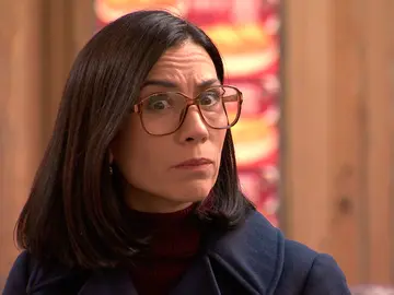 Manolita descubre la sucia jugada de Nieves gracias a la confesión de Alberto: “¡Esto era lo último que esperaba!” Manolita descubre la sucia jugada de Nieves gracias a la confesión de Alberto: “¡Esto era lo último que esperaba!”