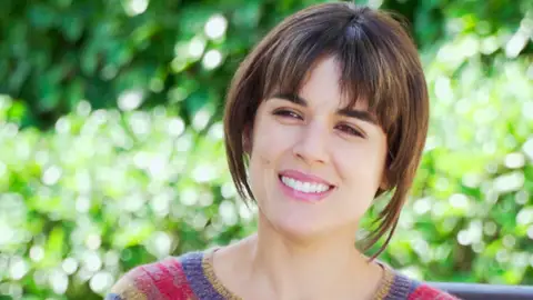 La relación de Adriana Ugarte con Cosette Silguero, más allá de ‘Heridas’: “Es muy especial, siento que la quiero” La relación de Adriana Ugarte con Cosette Silguero, más allá de ‘Heridas’: “Es muy especial, siento que la quiero”