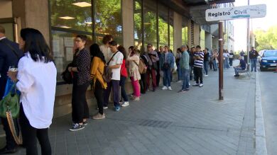 ¡Paciencia, tiempo y dinero! Desesperados por la burocracia en la Administración