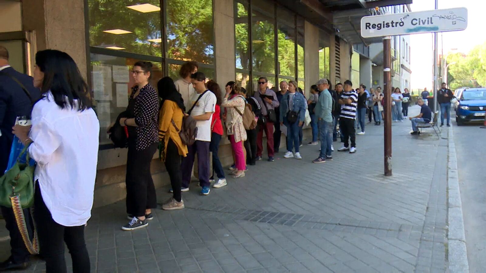 ¡Paciencia, tiempo y dinero! Desesperados por la burocracia en la Administración