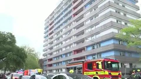 Los Bomberos en la zona de la explosión Los Bomberos en la zona de la explosión