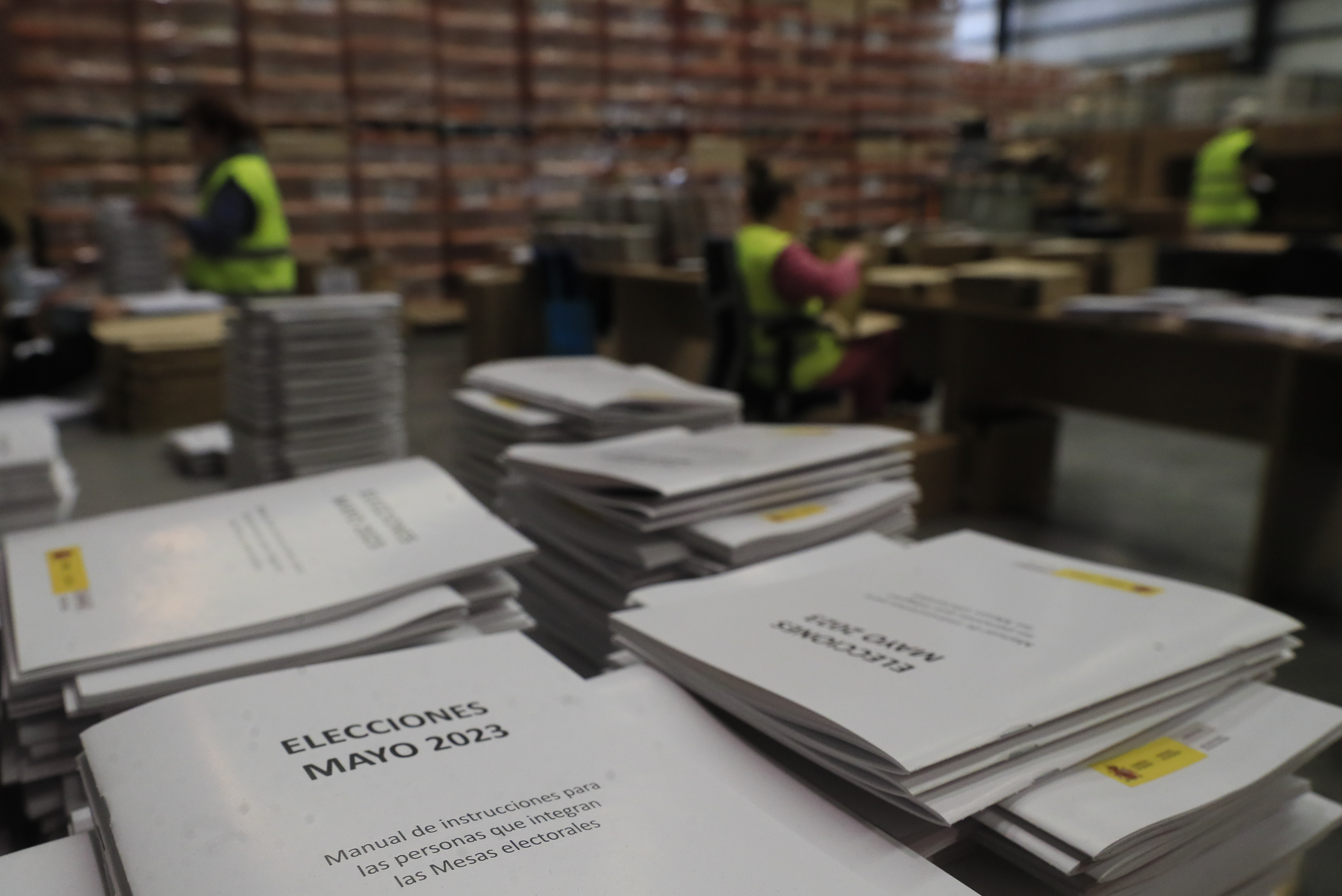 Manuales para miembros de mesas electorales en el centro logístico electoral Manuales para miembros de mesas electorales en el centro logístico electoral