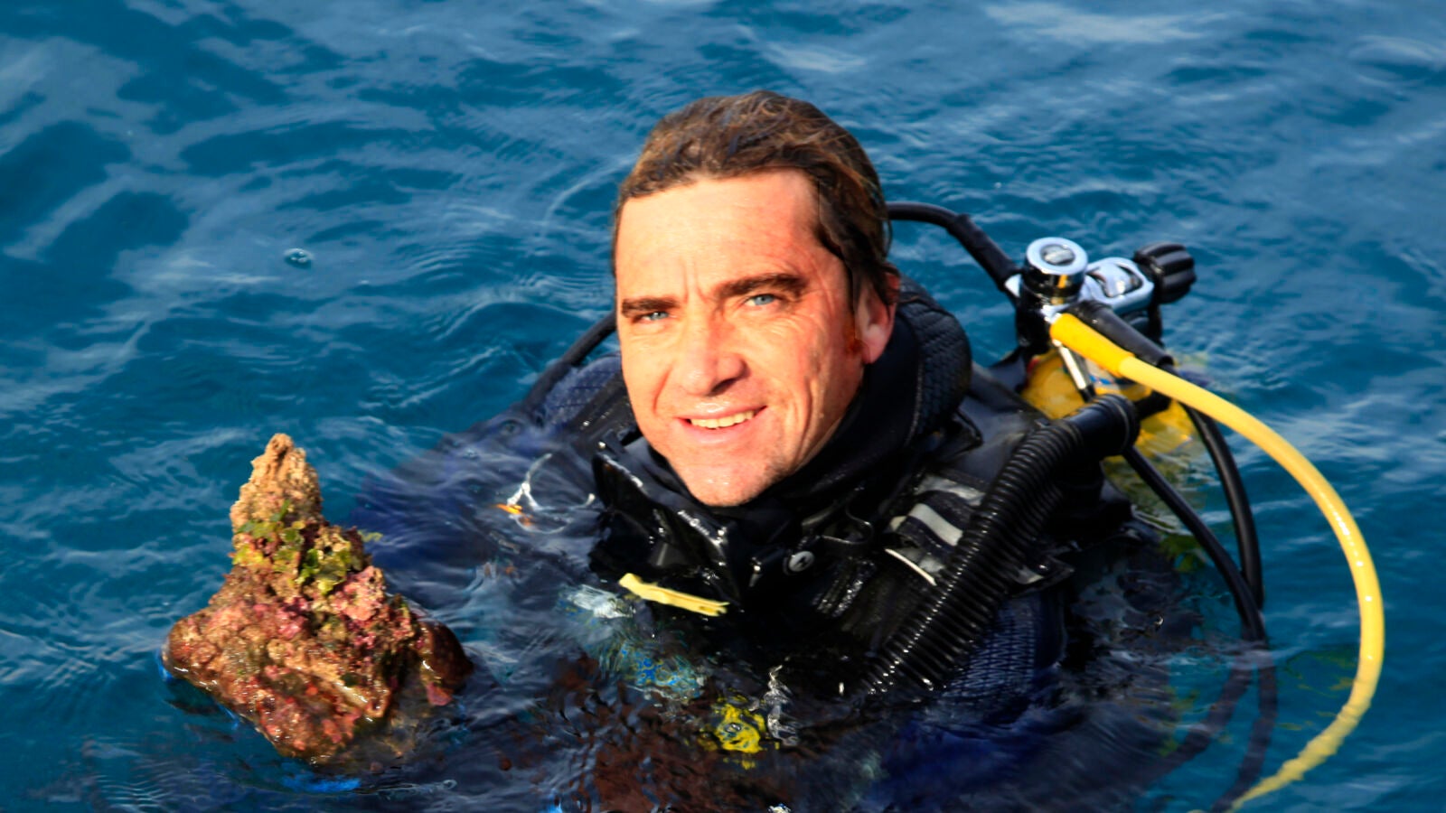 Así es Miquel Rota, el creador del primer 'pulmón marino' que busca salvar la costa mediterránea