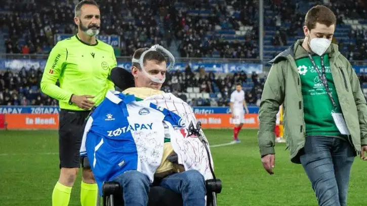 'Rodri' visibiliz&oacute; el ELA en la previa de un Alav&eacute;s - Sevilla en 2022