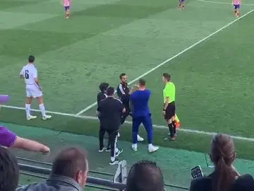 El piqué entre Fernando Torres y Álvaro Arbeloa en un derbi muy caliente en Valdebebas El piqué entre Fernando Torres y Álvaro Arbeloa en un derbi muy caliente en Valdebebas