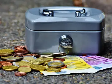 Dinero en efectivo Dinero en efectivo