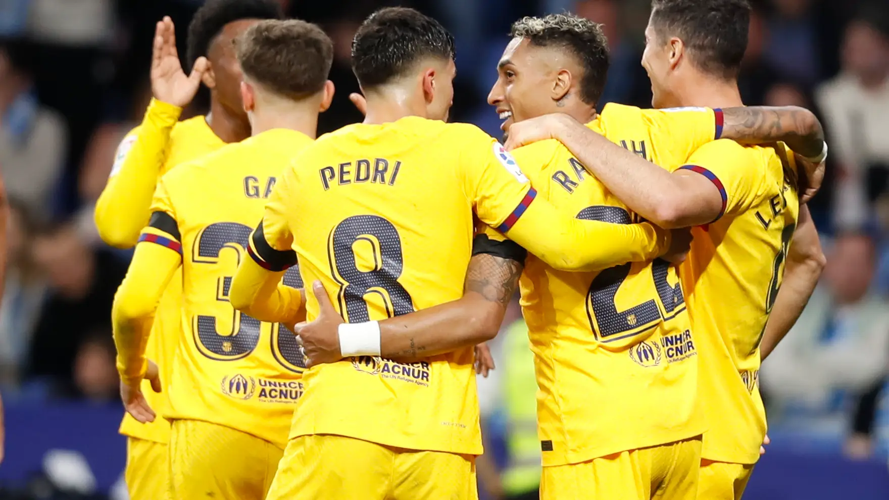 Los jugadores del Barcelona celebran un gol en Cornell&aacute;