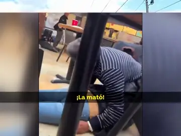 Asesinato en la pizzería de un centro comercial de Bogotá: mata a su novia e intenta suicidarse Asesinato en la pizzería de un centro comercial de Bogotá: mata a su novia e intenta suicidarse