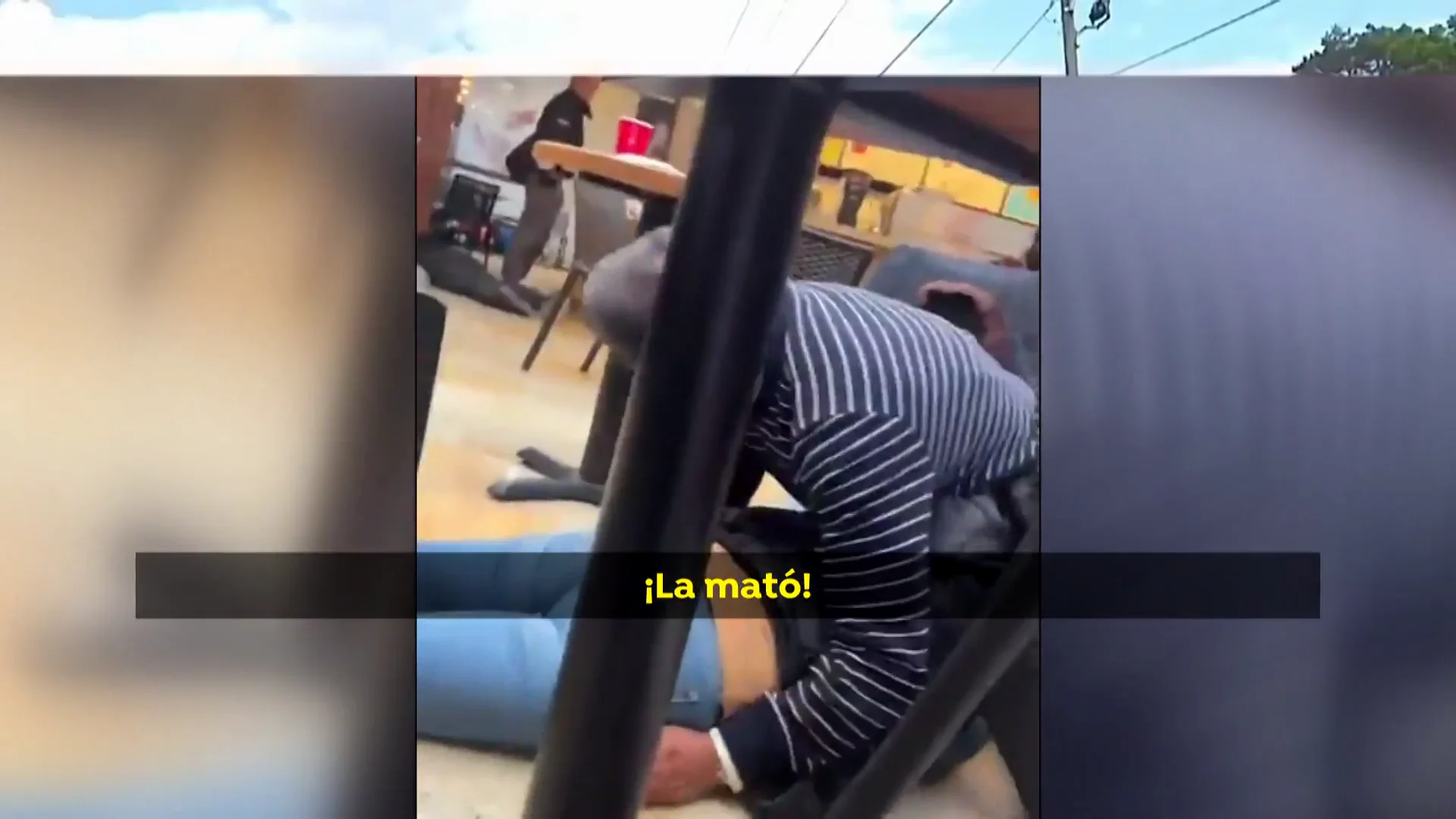 Asesinato en la pizzería de un centro comercial de Bogotá: mata a su novia e intenta suicidarse Asesinato en la pizzería de un centro comercial de Bogotá: mata a su novia e intenta suicidarse