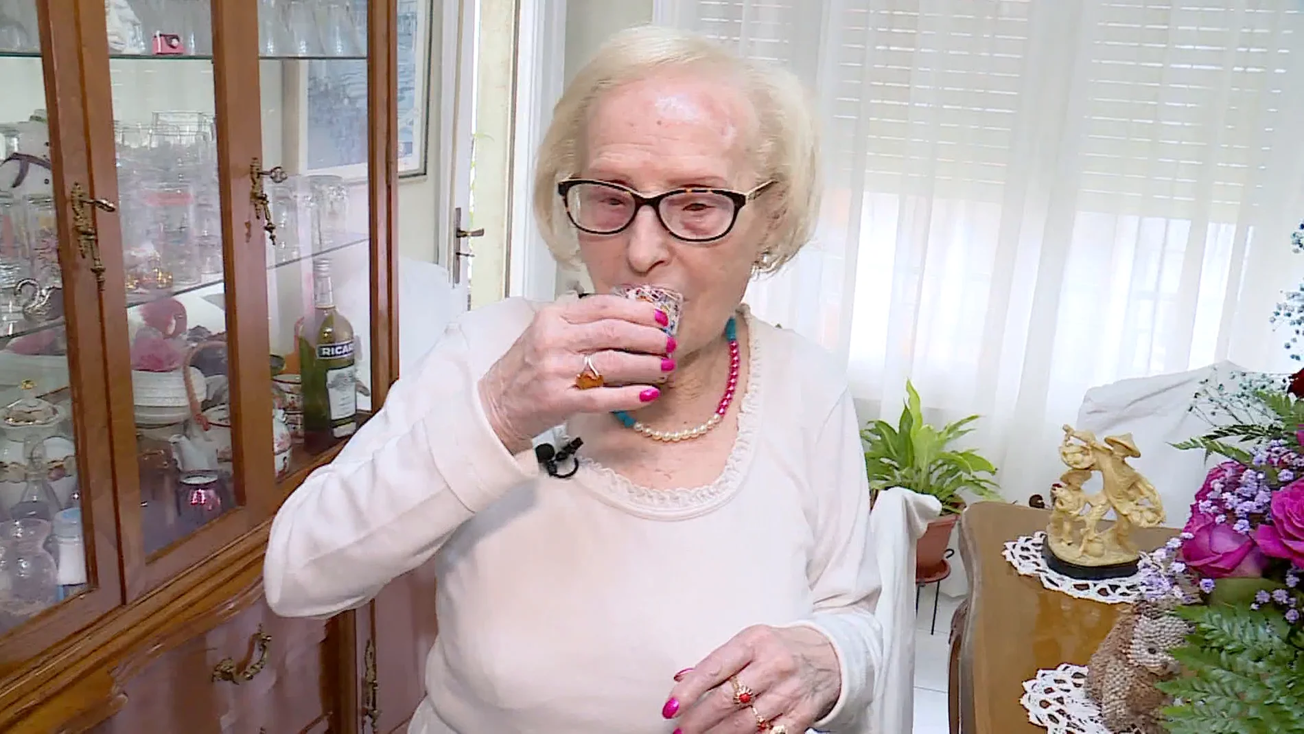 Esperanza, una vecina de Ourense que tiene 106 años