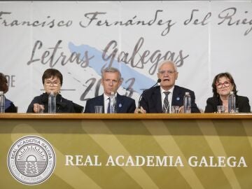 Sesión extraordinaria y pública de la Real Academia Galega (RAG) en Lourenzá, Lugo