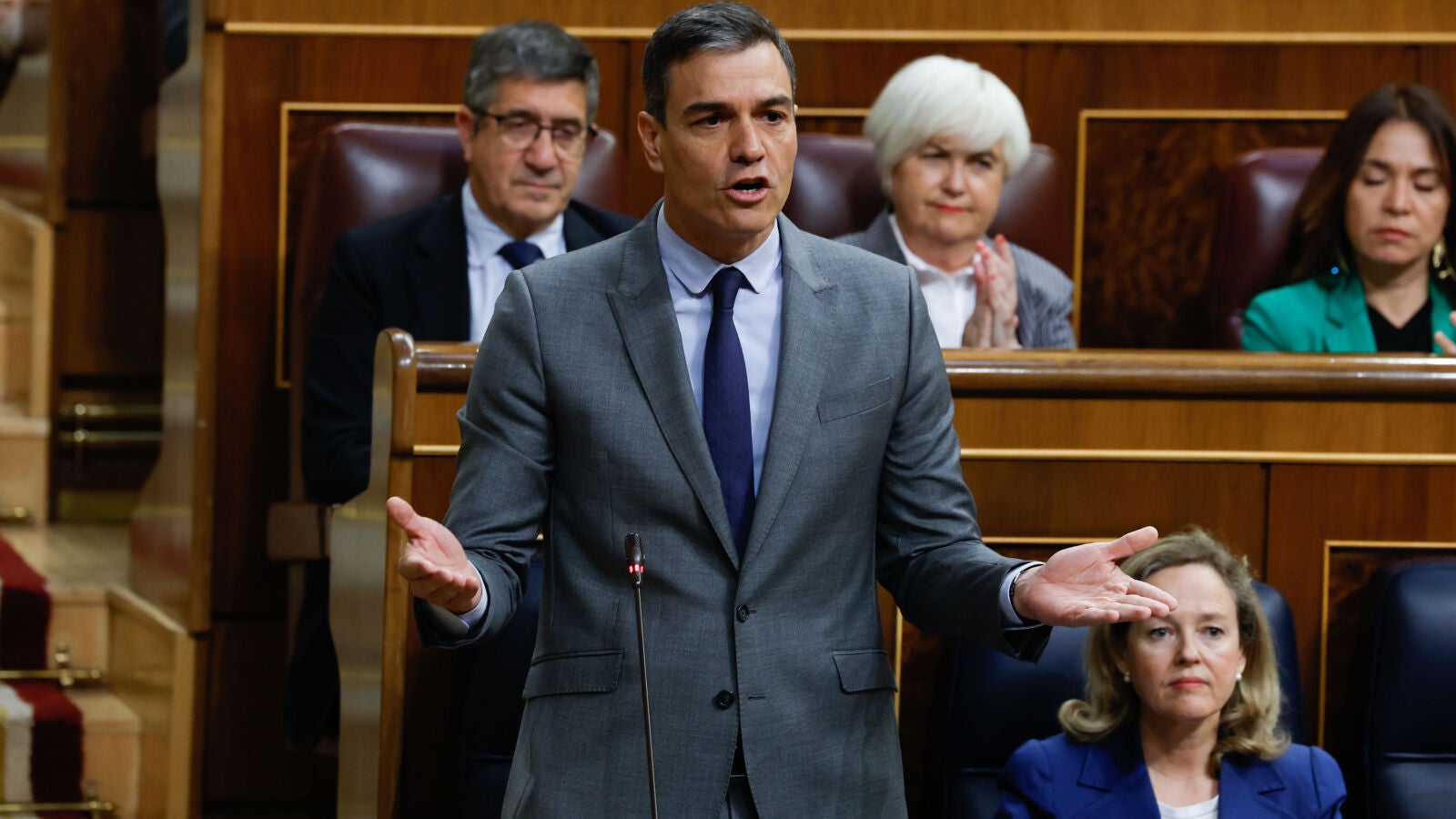 El PSOE ganaría las elecciones y Sumar escala a la tercera posición por detrás de PP, según el CIS
