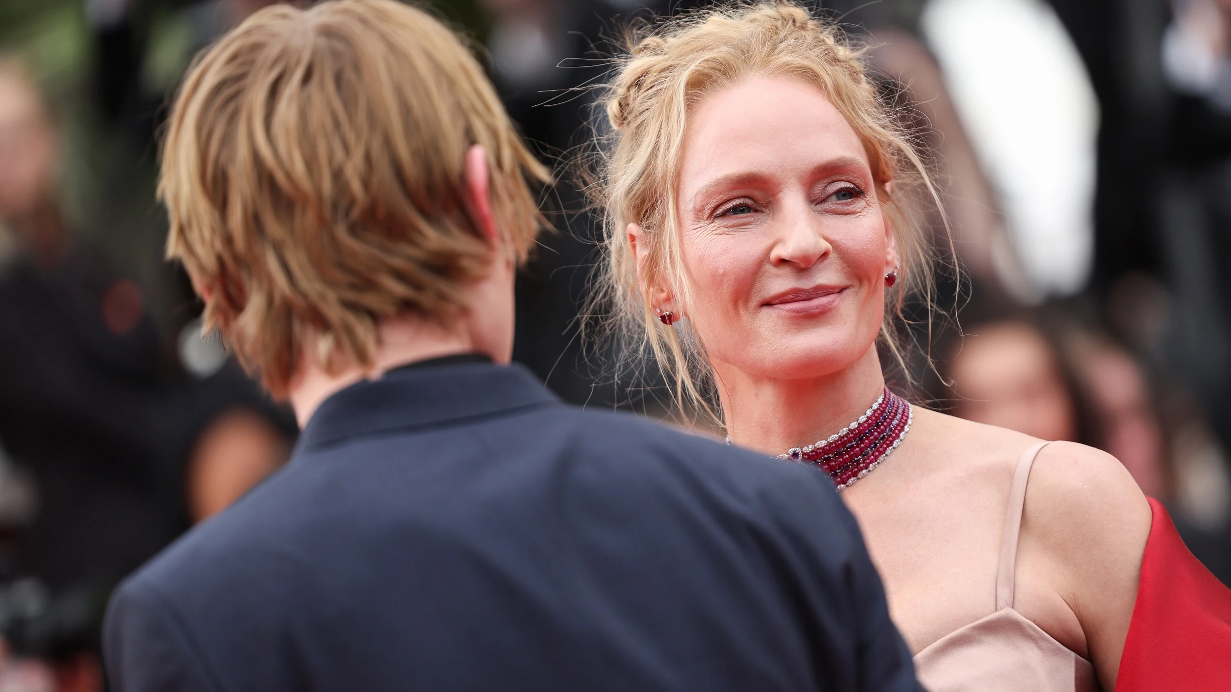 Uma Thurman y su hijo Levon en el Festival de Cannes 2023