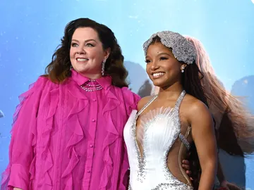 Melissa McCarthy y Halle Bailey en la premiere de 'La Sirenita' Melissa McCarthy y Halle Bailey en la premiere de 'La Sirenita'
