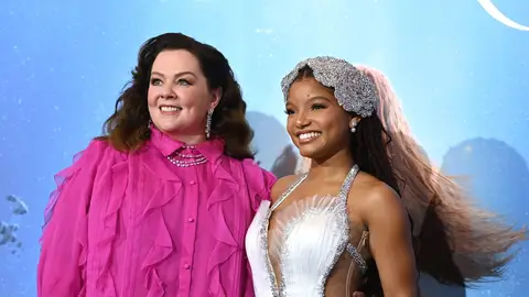 Melissa McCarthy y Halle Bailey en la premiere de 'La Sirenita' Melissa McCarthy y Halle Bailey en la premiere de 'La Sirenita'