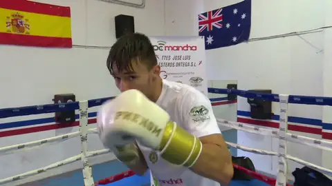 Antonio Collado pelea por ser Campeón de España... ¡y duerme en el gimnasio! Antonio Collado pelea por ser Campeón de España... ¡y duerme en el gimnasio!