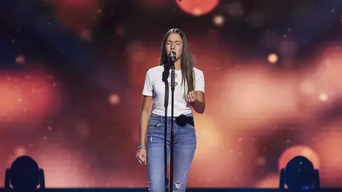 El sentimiento de Erika arrasa en las Audiciones a ciegas al cantar un tema de Niña Pastori