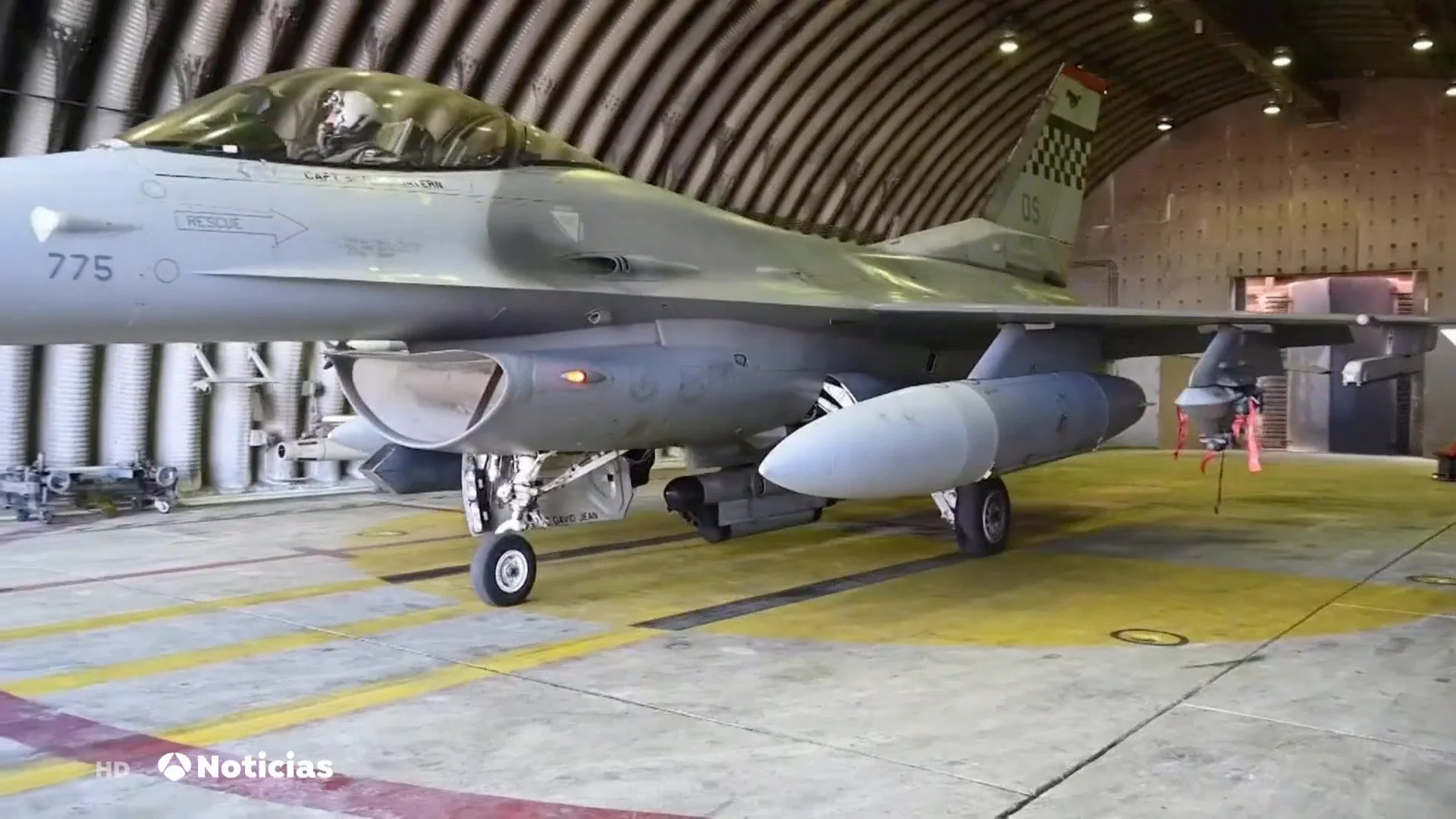 &iquest;Qu&eacute; tienen los cazas F-16 que tanto quiere Zelenski y por qu&eacute; podr&iacute;an marcar la diferencia?
