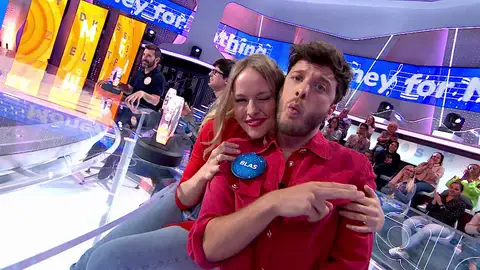 El hilarante troleo de Blas Cantó a Esmeralda Moya: “¡Me ha engañado!” El hilarante troleo de Blas Cantó a Esmeralda Moya: “¡Me ha engañado!”