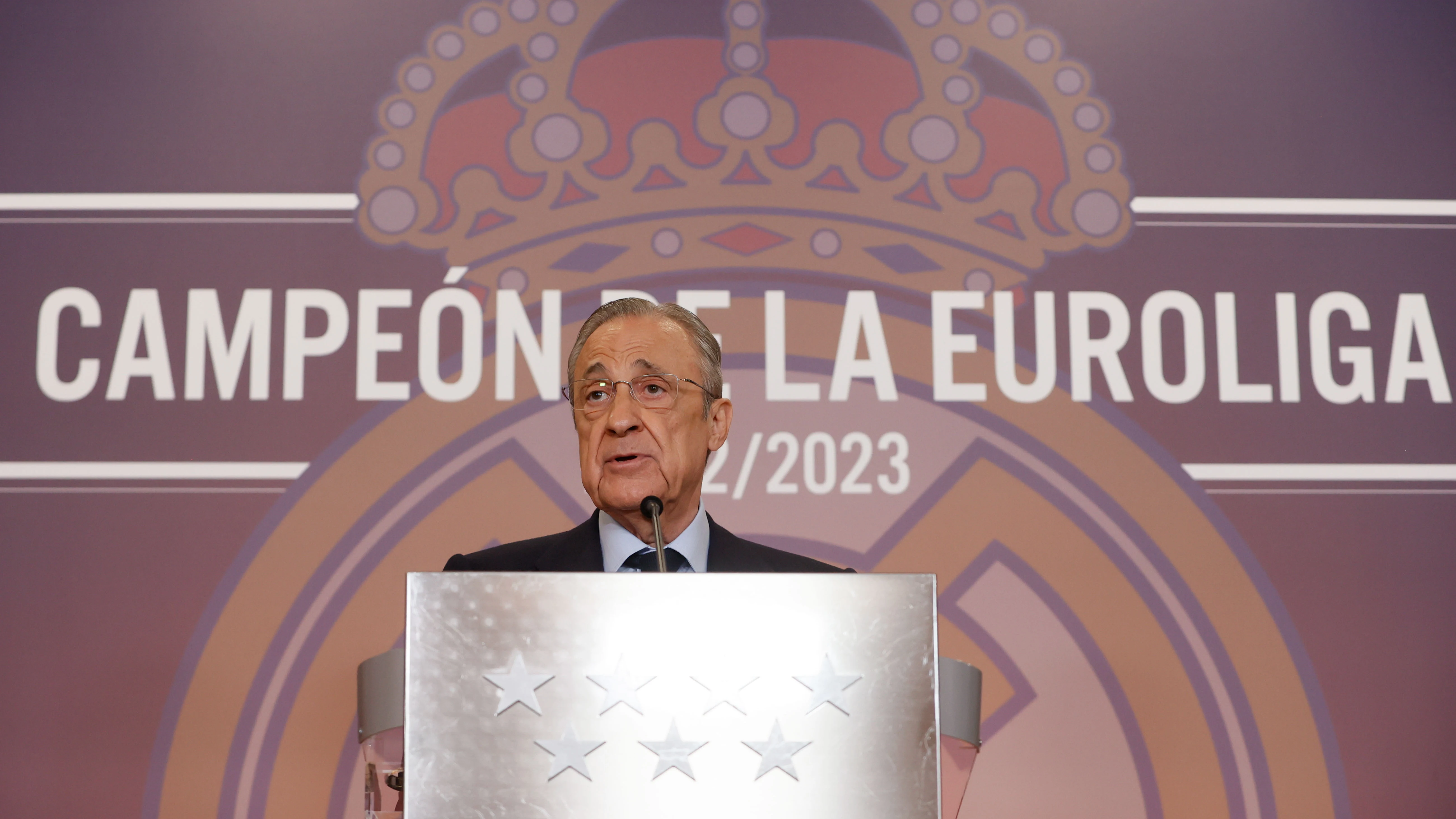 Florentino Pérez, presidente del Real Madrid, en la sede de la Comunidad de Madrid Florentino Pérez, presidente del Real Madrid, en la sede de la Comunidad de Madrid